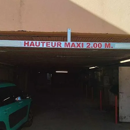 Daire Grand T3 Piscine, Garage Centre Port