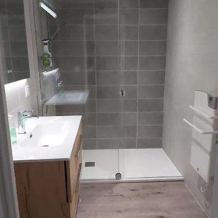 Grand T3 Piscine, Garage Centre Port Apartmán *