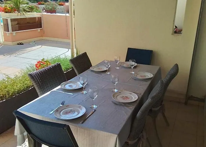 Grand T3 Piscine, Garage Centre Port *